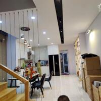 Bán nhà phố Văn Hoa Villa, nhà mới đẹp, tặng full nội thất, giá chỉ bằng nhà thô