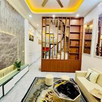Bán nhà trung tâm Hoàng Mai -  ở ngay full nội thất.Diện tích: 40m² × 4 tầng, mặt tiền rộng 3.7m.