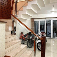 Chủ Về Việt Nam Chỉ Để Bán Gấp Căn Nhà Hẻm Xe Hơi 611/ Điện Biên Phủ, P.1, Quận 3