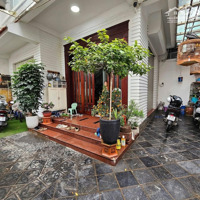 Biệt Thự Lô Góc Sân Vườn Ô Tô Tránh Khu Víp Trung Tâm Đội Nhân Ba Đình