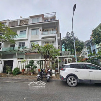 Biệt Thự Lô Góc Sân Vườn Ô Tô Tránh Khu Víp Trung Tâm Đội Nhân Ba Đình
