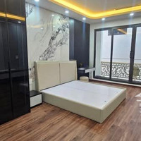 Cực Sốc- Cầu Giấy - 20P Khép Kín Full Nội Thất - Thang Máy Xịn Xò - 3 Mặt Thoáng - Thoát Hiểm An To