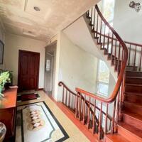 Mặt Phố Huế 150M2 8 Tầng Thang Máy Mặt Tiền 5.5M 115 Tỷ Dòng Tiền Cao