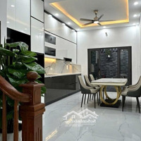 Bán Nhà Phân Lô Đẳng Cấp -Minh Khai, Hbt- Gara Ô Tô -Thang Máy - Nội Thất Tiền Tỷdiện Tích80M² ,19.4 Tỷ