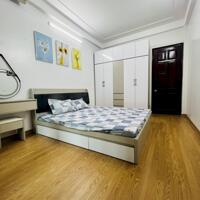 Bán nhà Chính Kinh dân xây nhà thiết kế hiện đại 5 tầng 2 thoáng nội thất xịn 27m giá 6.35 tỷ .