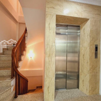 Bán Nhà 7 Tầng Đường Lạc Long Quân