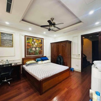 Siêu Phẩm Phố Chùa Láng - 2 Mặt Ngõ - View Hồ - Kinh Doanh - Vỉa Hè - Thang Máy - Sổ Hoa Hậu