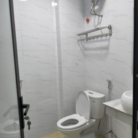 Nhà Đẹp Xây Mới - Thang Máy - Oto 7 Chỗ Vào Nhà- Cách Mặt Ngõ 10M. - Kinh Doanh Sầm Uất .