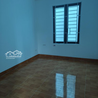 Nhà Đẹp Xây Mới - Thang Máy - Oto 7 Chỗ Vào Nhà- Cách Mặt Ngõ 10M. - Kinh Doanh Sầm Uất .