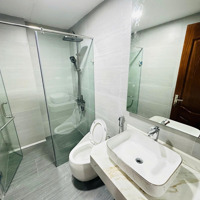 Bán Nhà Mới Phố Bạch Mai - Thang Máy Xịn - 40M2X6 Tầng - Chỉ 8.3 Tỷ!