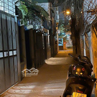 Bán Nhà Riêng Tại Khương Đình, Vị Trí Cực Kỳ Đắc Địa, Diện Tích 6M2 - 3 Tầng -Ngõ Thông Đầm Hạ Đình