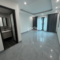 Bán Nhà Mới Phố Trạm - Lô Góc- 3 Thoáng- 46M2 - 7 Tầng Thang Máy - Ngõ Ô Tô Thông - 11.8 Tỷ