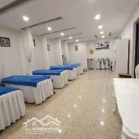 Bán Nhà Mặt Phố Lê Ngọc Hân , 180M , 9 Tầng , 7M Mặt Tiền , Dòng Tiền Cao , Giá Chỉ 110 Tỷ