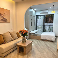 Siêu Phẩm Phân Lô Phố Trần Bình - Cầu Giấy 6 Tầng Dòng Tiền 2 Thoáng Vĩnh Viễn - Ô Tô Đỗ Cổng.