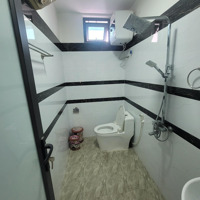 Nhà Mới 4 Tầng, 4 Phòng Ngủnguyễn Công Hòa, Có Sân Cổng