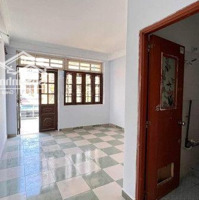 Bán Nhà Đ.quang Trung ,Q.gò Vấp : Hxt 6M Sát Chợ Hạnh Thông Tây ,Diện Tíchlớn 102M2 , Giá Bán 9,8 Tỷ