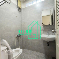 Nhà Hẻm Xe Hơi Thông Có Nội Thất Gần Trường Đh Công Thương - Aeon Tân Phú - Nhà Ga T3 - Etown