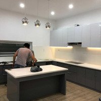 Chính Chủ Gửi, Bán Nhà Có Sân Vườn 7X20M, Full Nội Thất Đẹp, 8,450 Tỷ (Giá Tốt Nhất), Sổ Hồng Sẵn