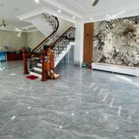 Bán Gấp Biệt Thự Cực Đẹp Khu Đại An Có Hồ Bơi 210M2 (10X21) Phường 9 Tp Vũng Tàu- 19 Tỷ