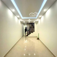 Trung Tâm Đống Đa, Hiếm, Lô Góc, Mặt Phố Kinh Doanh Sầm Uất.diện Tích36M 5Tầngmặt Tiền4,5M Giá Bán 16,5 Tỷ
