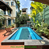 Một Căn Biệt Thự Sân Rộng Với Hồ Bơi Trên Đường Tô Ngọc Vân, Tây Hồ Cho Thuê