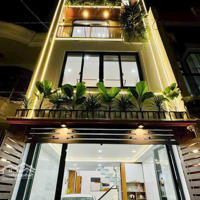 Chủ Hạ Bán Gấp 5,8 Tỷ. Nhà 82M2 Trần Văn Đang Thông Ra Bờ Kè. Xây 1 Trệt 3 Lầu, Hẻm 6M. Sổ Sẵn