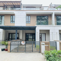 Bán Nhà Phố Zone 8 Swanbay 126M2/3Tầng Vị Trí Đẹp Giá Chỉ 11.3Tỷ Full Gần Công Viên