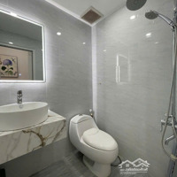 Cần Bán Căn Hộ Giảm Giá Bất Ngờ Phút Cuối - Tầng 3932 Tòa Oc2B Giá Chỉ 3,860 Tỷ Liên Hệ: 0989271926