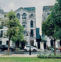 Bán Gấp Biệt Thự Nt06-82 View Công Viên Bể Bơi Hoàn Thiện Giá Bán 20 Tỷ Hơn Vinhomes Ocean Park