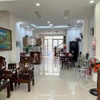 CHÍNH CHỦ cần sang nhanh nhà ngay MT Đặng Văn Ngữ, P10, Phú Nhuận. Giá chỉ còn 4tỷ9/căn 92m2. Sổ riêng