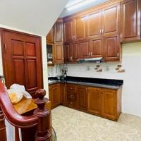  TRUNG TÂM CẦU GIẤY - NHÀ ĐẸP MÊ LY  Full nội thất đẹp, chỉ việc xách vali về ở!