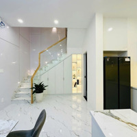 Bán Gấp Căn Nhà Đẹp Nở Hậu Ở Đường Cô Giang, Phú Nhuận - 43,5M2 Giá Chỉ 1 Tỷ 900 Triệu