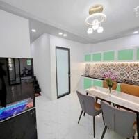 Bán Gấp Nhà 2 Tầng Mới Đẹp - Ngay Chợ Lạc Long Quân -