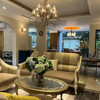 Bán Nhà Phân Lô - Ô Tô Vào Nhà - Hoàng Quốc Việt - 72M - 4 Tầng -Mặt Tiền5,7M - 16,8 Tỷ