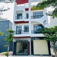 Bán Nhà Gần Aeon Mall Thuận An, Gần Qlo 13, 3 Tầng, 4 Phòng Ngủ Giá Bán 4Tỷ150 Tl