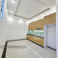 Bán Nhà Long Biên 80M2 4T Nhỉnh 8 Tỷ , Nhà Đẹp , Trung Tâm Ba Bước Ra Ô Tô