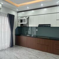 Nhà đẹp long lanh ngõ 173 Hoàng Hoa Thám, 8.8 tỷ, 38m2x6T, ở luôn