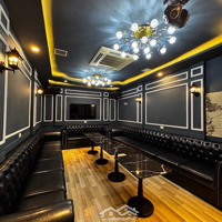 Bán Tòa Nhà 6 Tầng Linh Lang Bar Nhật & Homestay Full Khách Dòng Tiền 150 Triệu/Tháng Sổ Vuông