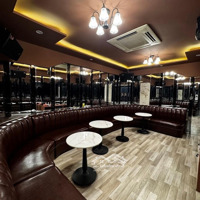 Bán Tòa Nhà 6 Tầng Linh Lang Bar Nhật & Homestay Full Khách Dòng Tiền 150 Triệu/Tháng Sổ Vuông