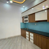 Kẹt Tiền Bán Gấp Nhà Đường 18B Bình Chánh , Có Sổ Hồng Riêng Gần Chợ Bình Chánh