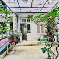 Nhà Đẹp Ở Ngay Phố Trần Phú Quận Hà Đông Ô Tô Đỗ Ngay Đêm Kinh Doanh Sầm Uất