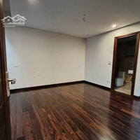 Cho Thuê Biệt Thự Sân Vườn, Hồ Bơi 300M Tô Ngọc Vân, Quảng An, Tây Hồ 140 Triệu/Tháng