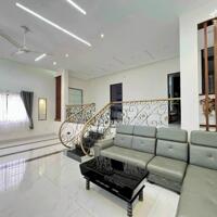 Bán căn Biệt Thự đẹp gần Cơ Sở 5 Lạc Hồng, Bửu Long, 300m2, giá 11 tỷ.