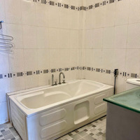 Cho Thuê Nhà 84A Nguyễn Ngọc Lộc, Phường 14, Quận 10