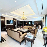 Bán Biệt Thự Hồ Tây, 616M2,Mặt Tiềnrộng, 4 Mặt Thoáng, Bể Bơi, Nội Thất Đẹp, Gara Ô Tô, Giá Chỉ 125 Tỷ