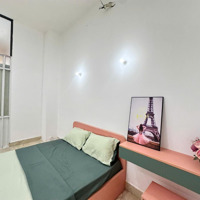 Căn Hộ Dịch Vụ Mới Tinh - Vị Trí "Đỉnh Của Chóp" Quận 4 - Giá Chỉ 5.8 "Tr" Thôi Nè! 1 Phòng Ngủtách Bếp