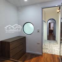 Tập Thể Tầng 2 Mới Full Nội Thất Trung Tâm Đắc Địa Quận Đống Đa - 2 Thoáng - 65M2 - 2 Phòng Ngủ- 1Vs