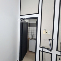 Căn Hộ Tách Bếp Full Nội Thất Siêu Đẹp Tại Quận 10 - Có Cửa Sổ Trời Lớn Gần Toà Nhà Viettel Và Chợ