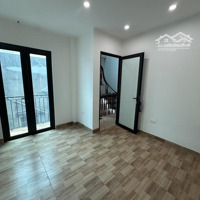 Bán Nhà Phố Kim Giangdiện Tích52M2Mặt Tiền5M Giá Nhỉnh 6 Tỷ Nội Thất Xịn Sò Khu Vực An Sinh Đỉnh