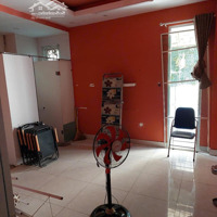 Văn Phòng (20M2, 4 Triệu) Lầu 1, Khu Lương Định Của P. Ap Q. 2